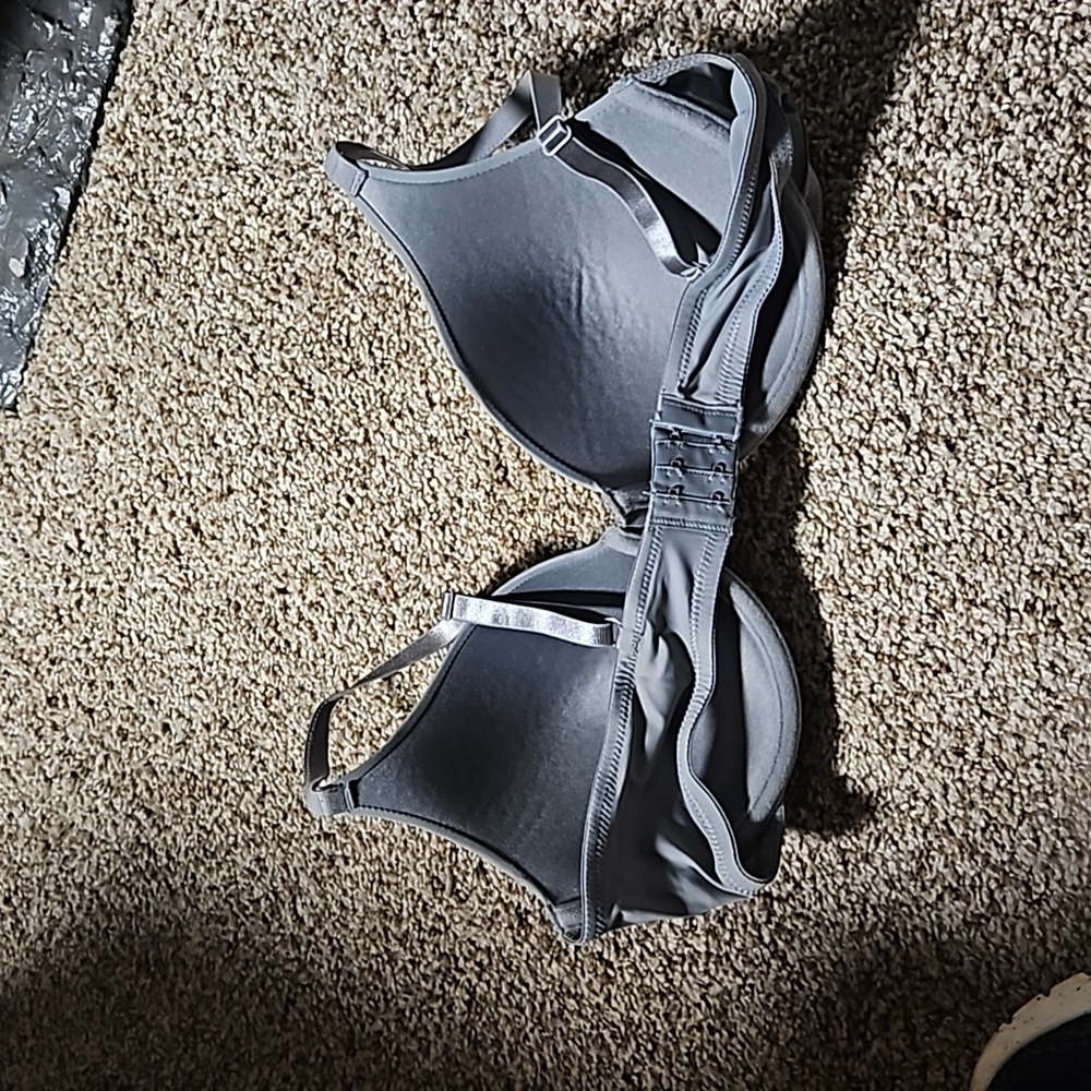 Bra - Picture 2 of 3